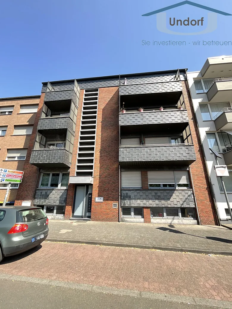 Undorf Wohnungsbau und Immobilienbewertung e.K. Immobilie Vorderansicht